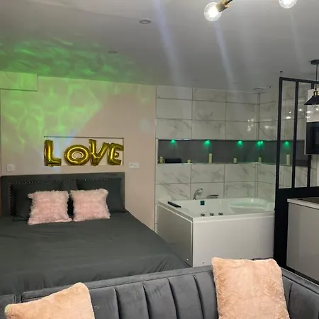 Lov'spa Apartmán Fleury-Mérogis